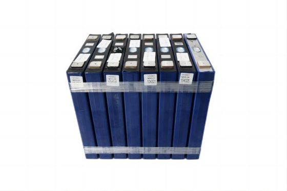 ওয়াটারপ্রুফ নো মেমরি ইফেক্ট হাই পাওয়ার 3.2V 202AH লিথিয়াম আয়রন ফসফেট ব্যাটারি পরিমাপের সরঞ্জামের জন্য বিএমএসে তৈরি