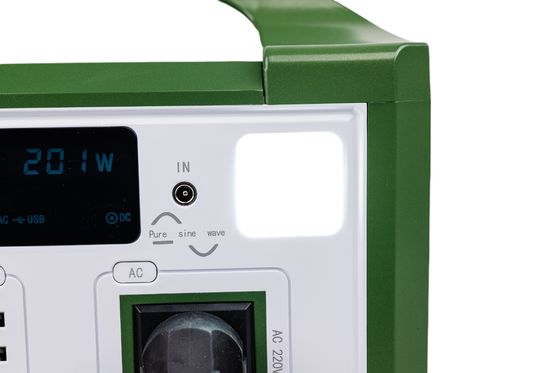 দ্রুত চার্জ 300W রিচার্জেবল অল ইন ওয়ান লিথিয়াম আয়ন ব্যাটারি এলসিডি ডিসপ্লে সহ ড্রোন ইউএভের জন্য পোর্টেবল পাওয়ার ব্যাংক