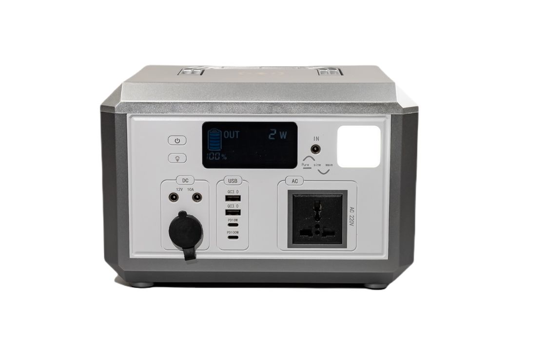 ফ্রি ট্রান্সফার সুইচ এসি আউটলেট 600W পিভি চার্জিং জরুরী বিদ্যুৎ সরবরাহের জন্য এসওএস লাইটের সাথে সেরা পাওয়ার স্টেশন